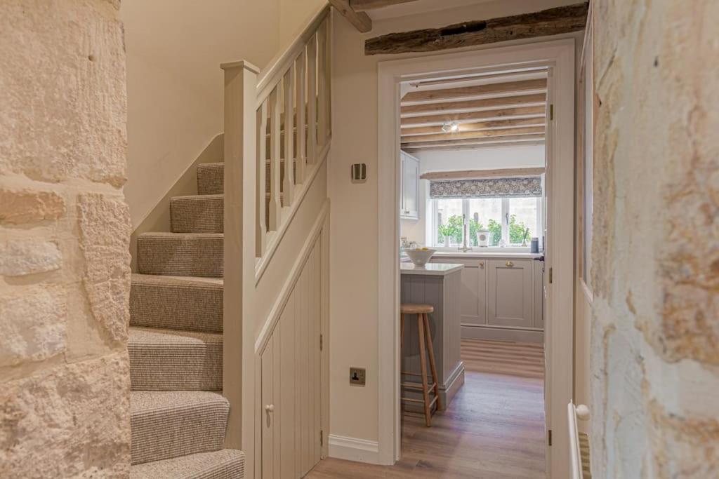 East Barn Cottage - Refurbished Barn Conversion! Weston Subedge Esterno foto
