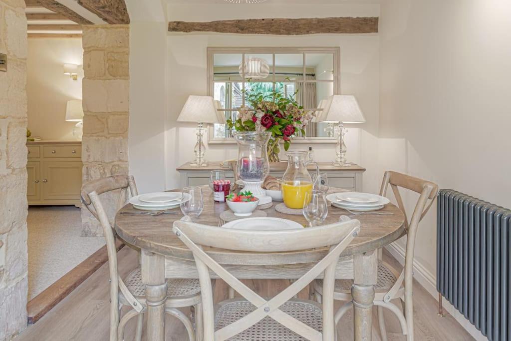East Barn Cottage - Refurbished Barn Conversion! Weston Subedge Esterno foto