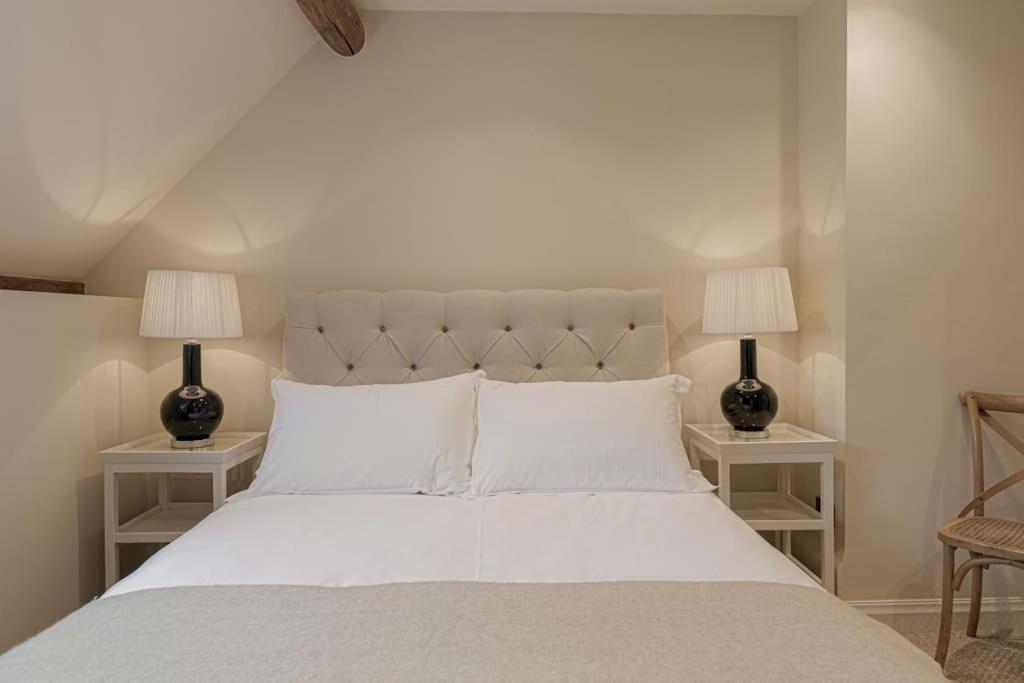 East Barn Cottage - Refurbished Barn Conversion! Weston Subedge Esterno foto